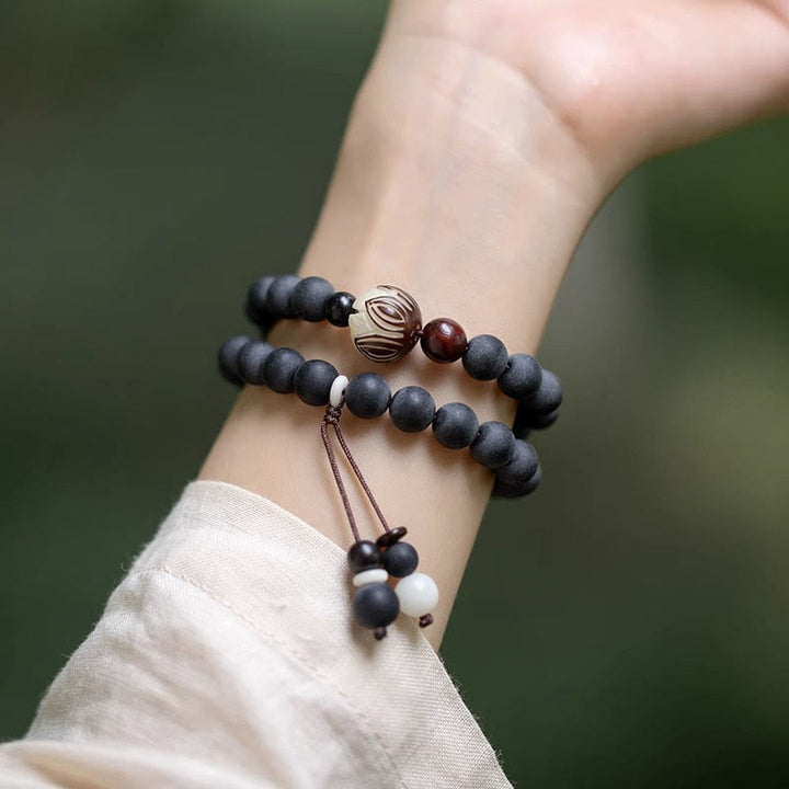 Buddha Stones Tibetisches Doppelschicht-Bodhi-Lotus-Heilarmband aus Zypresse