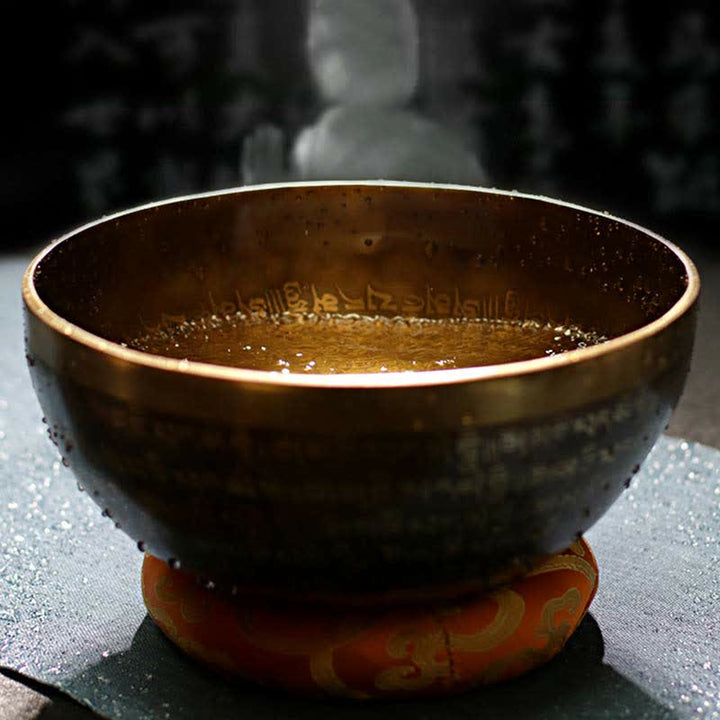 Handgefertigte Sutra-Klangschale für Heilung und Meditation. Klangschalen-Set mit positiver Energie - image 3