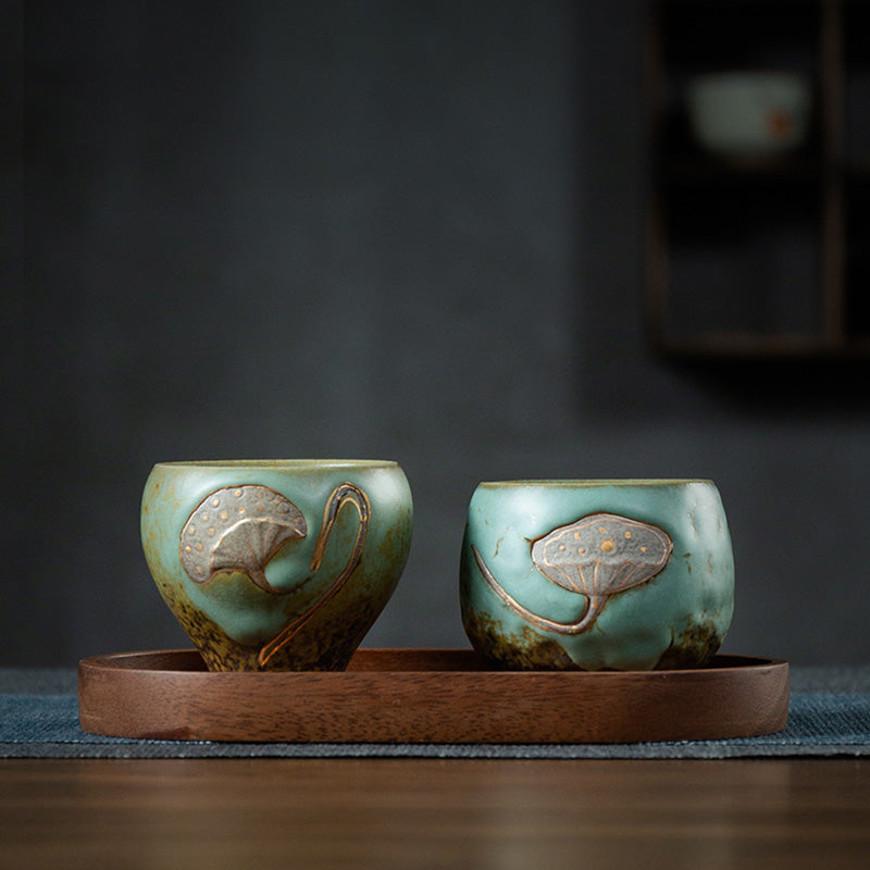 Buddha Stones Teetasse mit Lotus-Pod-Gravur, Kung-Fu-Teetasse