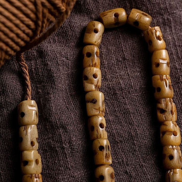 Armband aus tibetischem Yakknochen mit Buddha-Steinen, „Der Herr des Leichenwaldes“, um böse Geister fernzuhalten