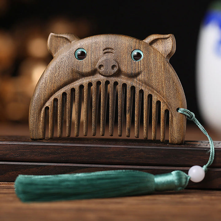 Tragbarer Mini-Kamm mit chinesischem Sternzeichen, grünem Sandelholz, Frieden - Chacate Preto Wood - Schwein - image 18