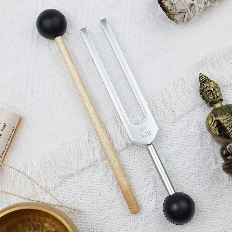 Buddha Stones-Stimmgabel, 528 Hz, Aluminiumlegierung, für Chakra- und Klangtherapie-Ornament-Dekoration mit einem Hammer - image 1