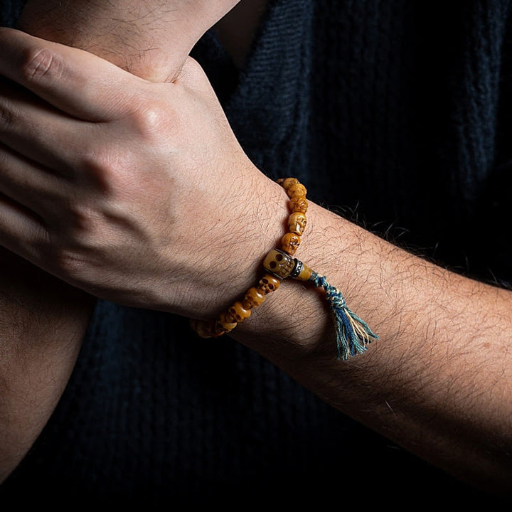 Armband mit Buddha-Steinen aus tibetischem Yak-Knochen, Muster „Der Herr der Leiche, Wald“, Stärke