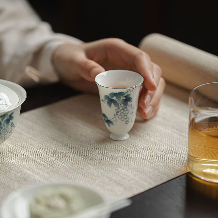 Buddha-Steine, kleine handbemalte Trauben, Keramik-Teetasse, Kung-Fu-Teetasse, 30 ml