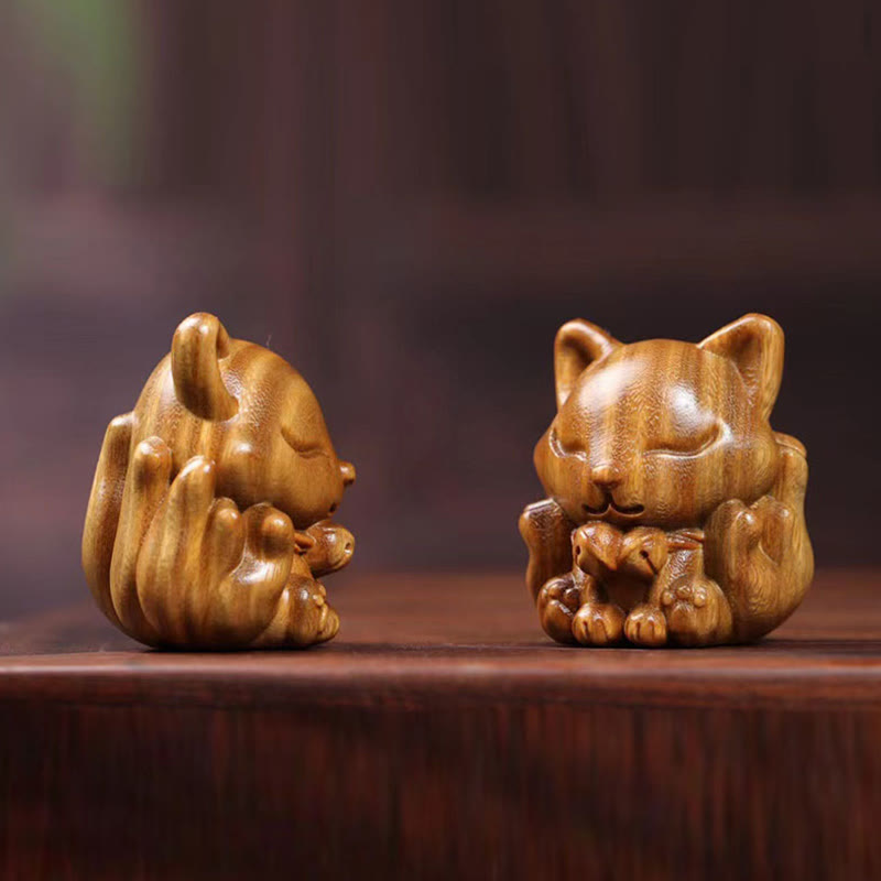 Buddha Stones, Mini-Neunschwänziger Fuchs, Elfenbein, Frucht, Sandelholz, grünes Sandelholz, Segensdekoration