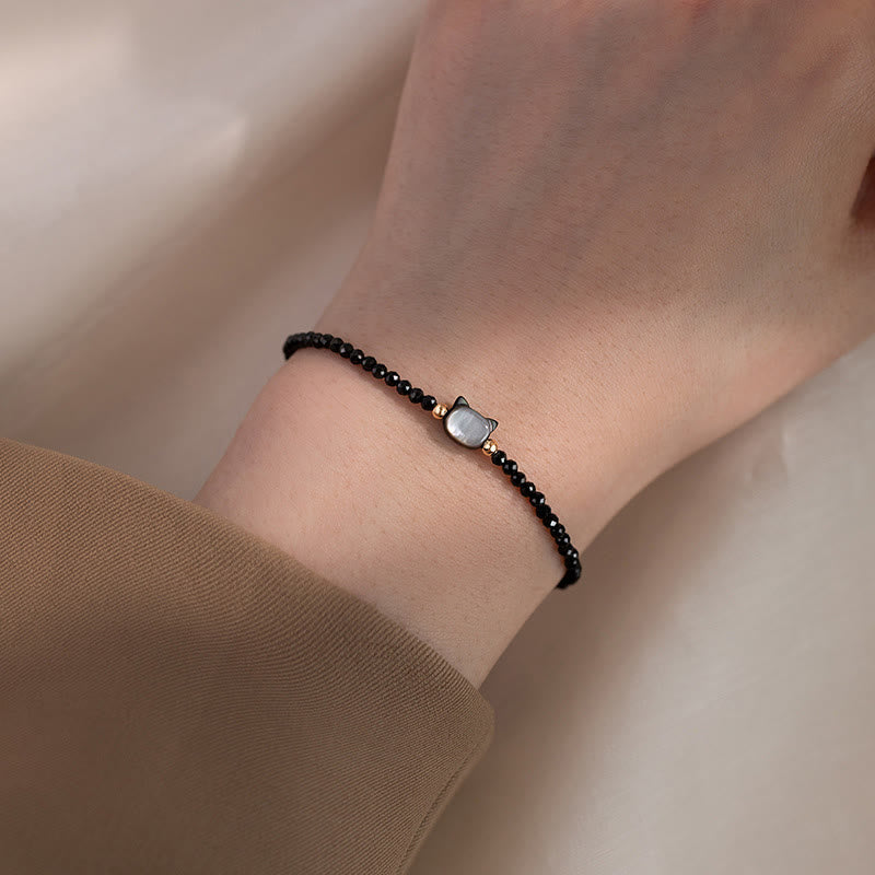 Buddha Stones 14K vergoldetes schwarzes Spinell- Weiß Kristall-Heilarmband mit süßer Katze aus Tridacna-Stein - image 5