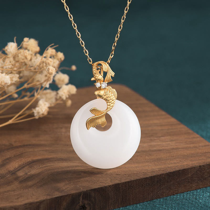 Buddha Stones, Weiß Jade-Koi-Fisch, Reichtum, Wohlstand, Halsketten-Anhänger - Koi-Fisch (Glück ♥ Wohlstand) - image 1