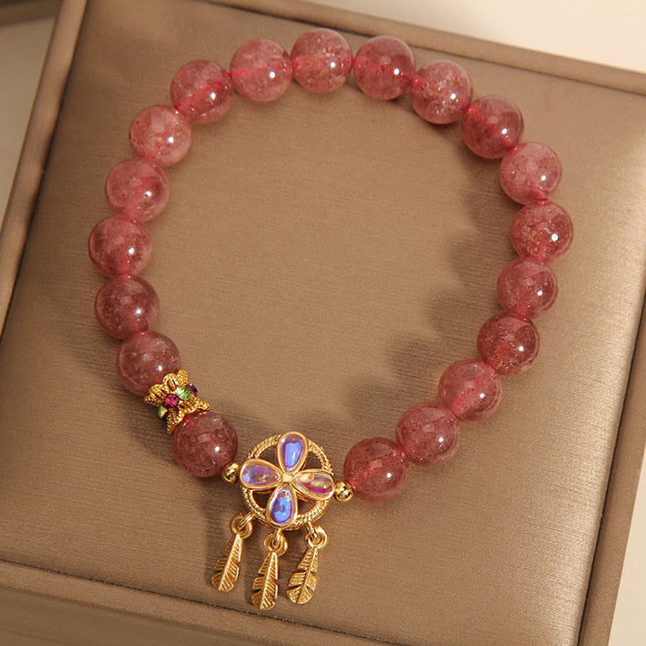 Buddha Stones Armband mit natürlichem Erdbeerquarz, vierblättriges Kleeblatt, Traumfänger, Charm-Liebesarmband