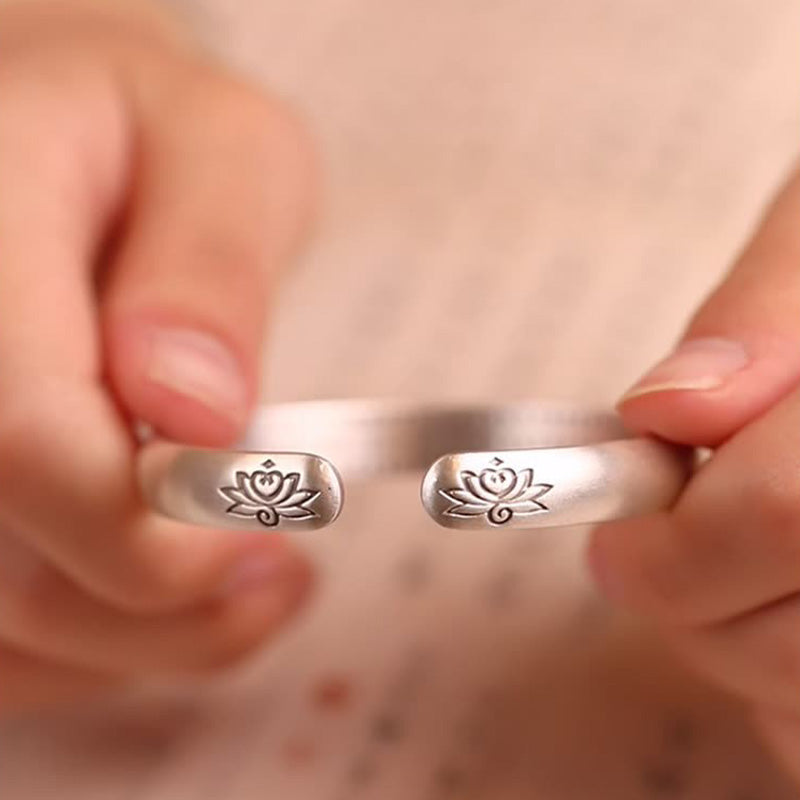 Armband mit Buddha Stonesn, Lotusblume, Herz-Sutra, Weiß Kupfer, heilendes Glück