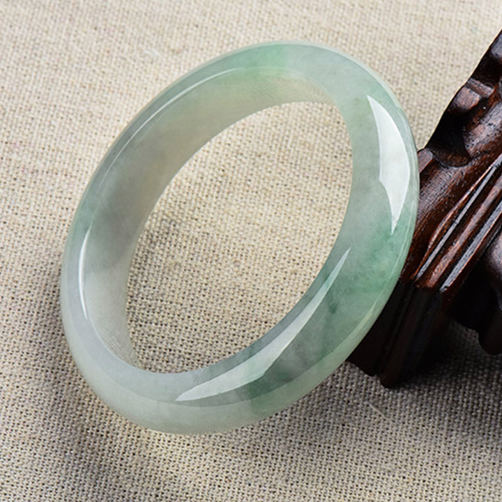Armreif aus natürlichem Jade, Glück, Heilung, Wohlstand - 64 mm Naturjade (Farbe kann variieren) - image 0