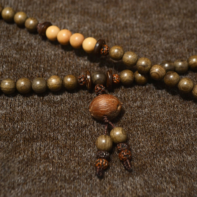 Buddha Stones Mala-Armband aus tibetischem Sandelholz mit Schutzamulett - image 3