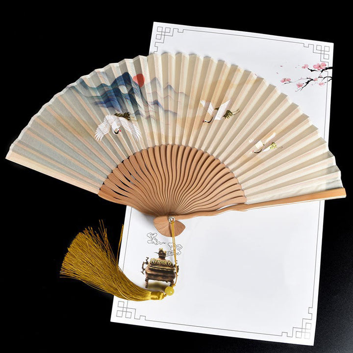 Handgefertigter Faltfächer aus Bambus im Vintage-Stil mit Wolken-Kranich-Muster von Buddha Stones - Wolkenkranichbraun - image 10
