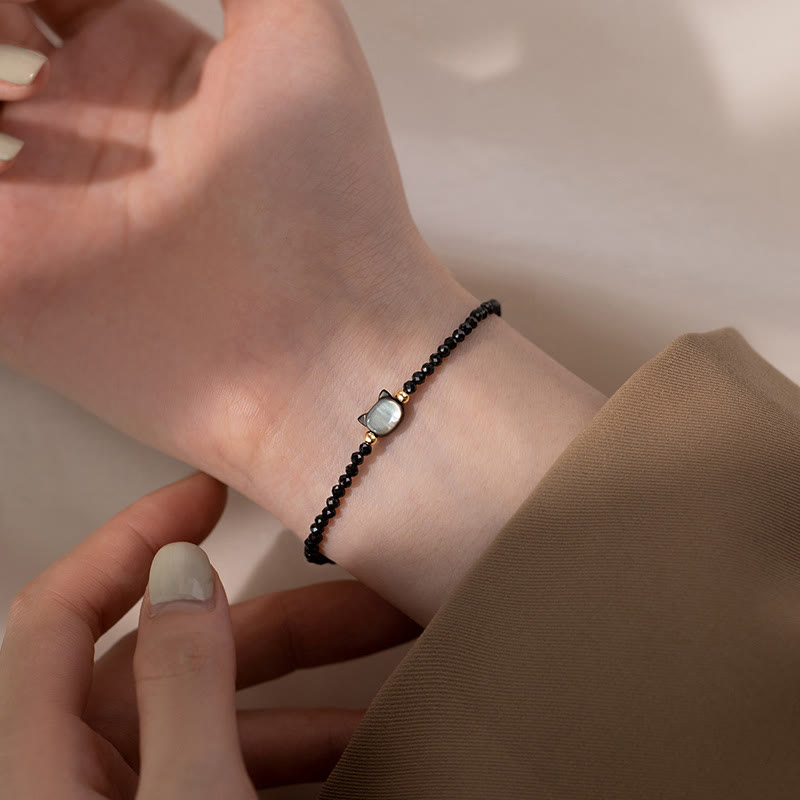 Buddha Stones 14K vergoldetes schwarzes Spinell- Weiß Kristall-Heilarmband mit süßer Katze aus Tridacna-Stein - image 6
