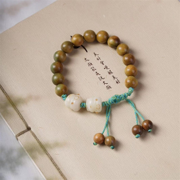 Buddha Stones Grünes Sandelholz Bodhi Seed Lucky Cat Positive Armband - Grünes Sandelholz (Handgelenkumfang 14–15 cm) - image 1