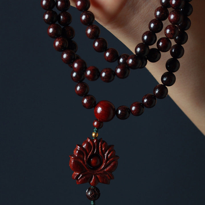 Buddha Stones Tibetisches kleines Blatt rotes Sandelholz Lotus Mala Balance-Armband