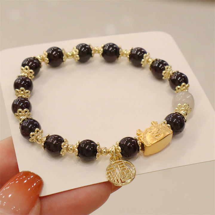 Buddha Stones, Jahr des Drachen, roter Achat, Erdbeerquarz, schwarzer Obsidian, Jade, Granat, Perle, Zinnober, Knödel, Drache, Glück, Fu, Charakter-Armband - Granat (Handgelenkumfang 14–19 cm) - image 24