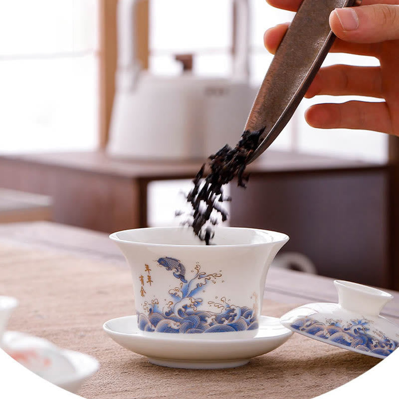 Buddha-Steine, Weiß Porzellan, Berglandschaft, Landschaft, Keramik, Gaiwan-Teetasse, Kung-Fu-Teetasse und Untertasse mit Deckel