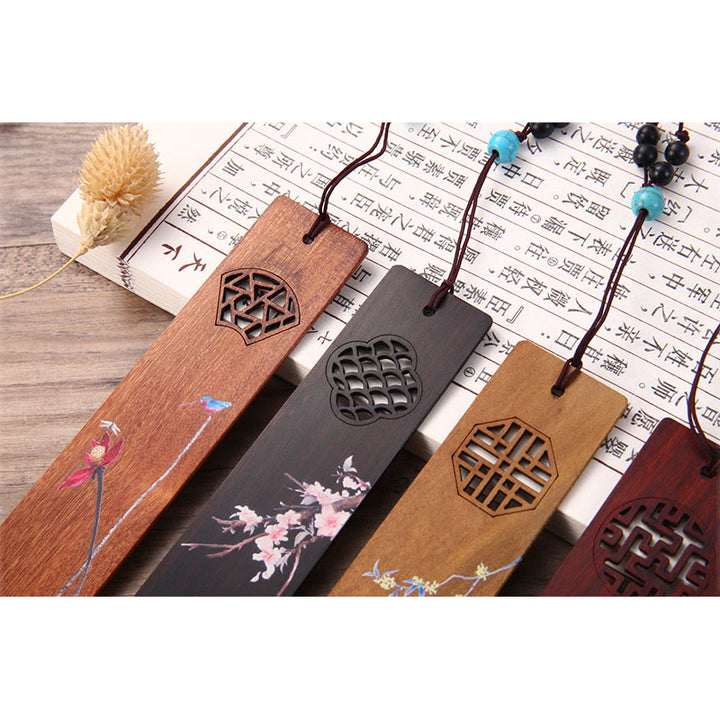 Buddha Stones 4 Stück Vier Jahreszeiten Pflaumenorchidee Bambus Chrysantheme Pekingoper Maske Holz Lesezeichen mit Geschenkbox - image 10