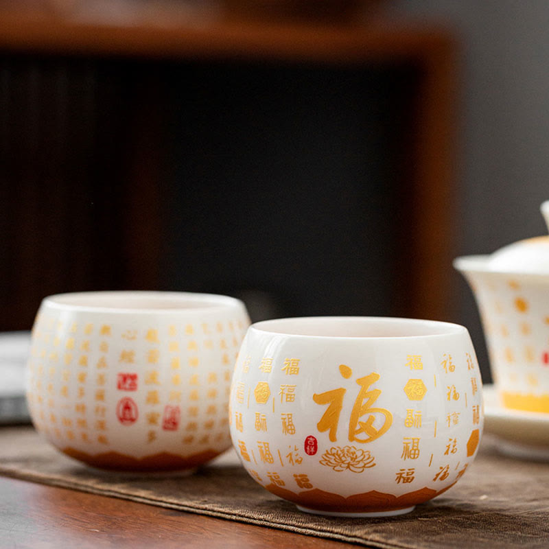 Buddha-Steine, buddhistisches Herz-Sutra, kleine Fu-Figur, Keramik-Gaiwan-Teetasse, Kung-Fu-Teetasse und Untertasse mit Deckel