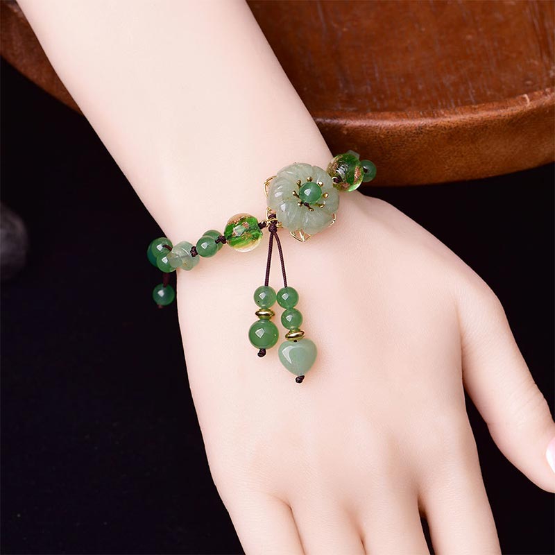 Buddha Stones natürliches grünes Jade-Glücks-Armband mit baumelnder Blume - image 2