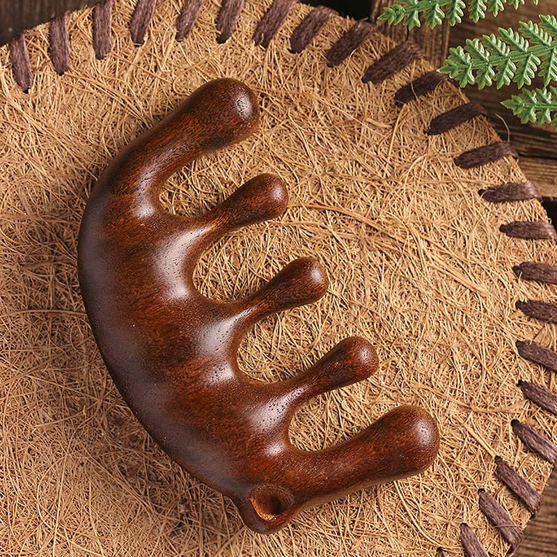 Schlichter, beruhigender Quasten-Massagekamm aus grünem Sandelholz - image 10