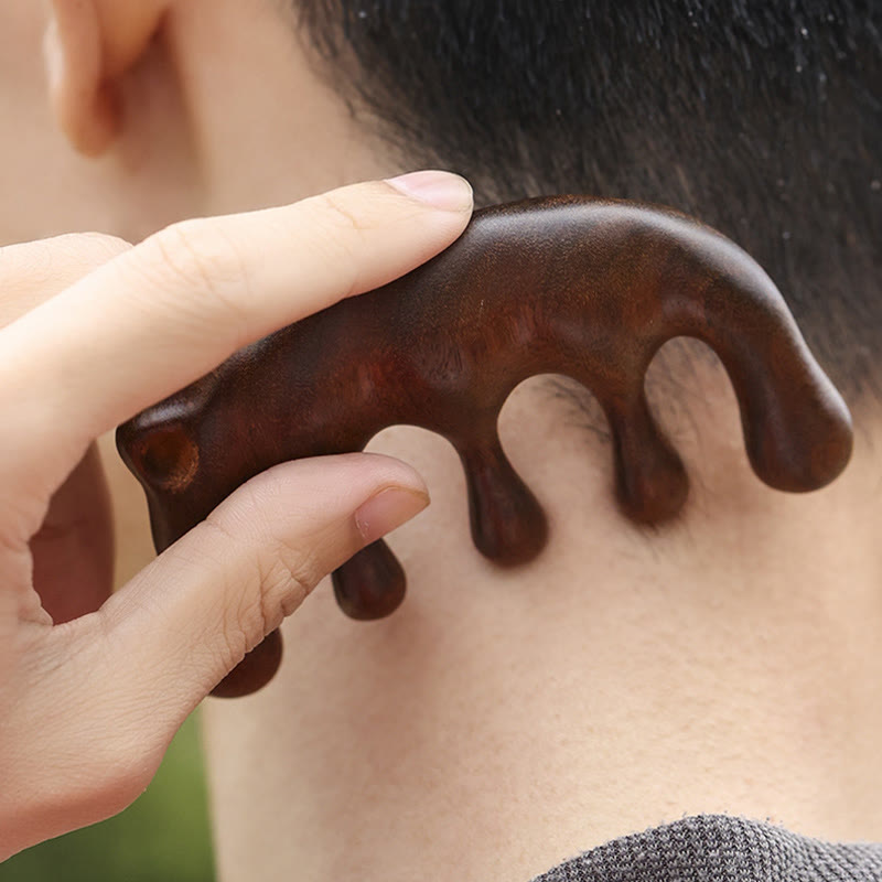 Schlichter, beruhigender Quasten-Massagekamm aus grünem Sandelholz - image 8