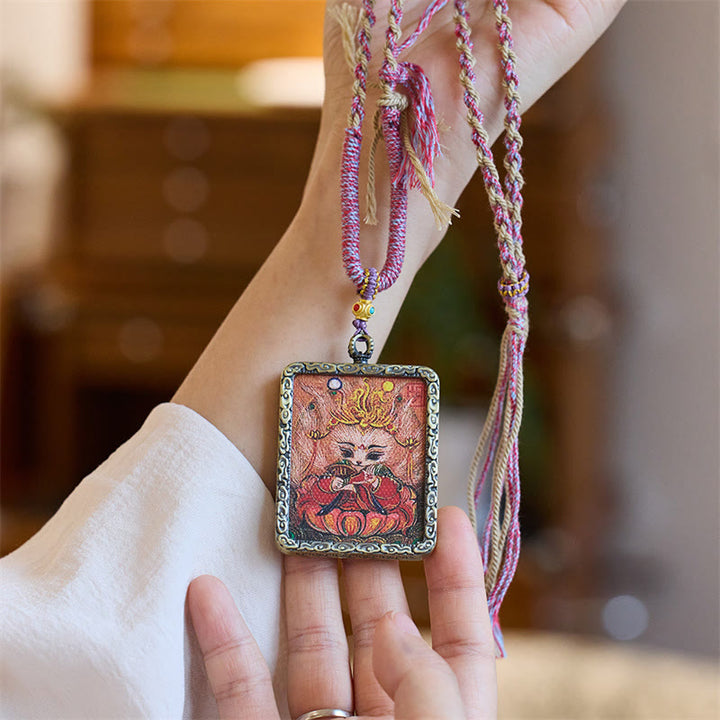 Buddha Stones Tibetischer handbemalter Thangka-Halskettenanhänger mit neunschwänzigem Fuchs und Glücksbringer