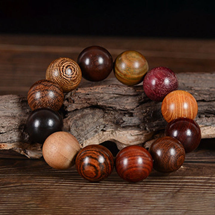 Buddha Stones Mehrfarbiges Sandelholz-Schutz-Heilarmband