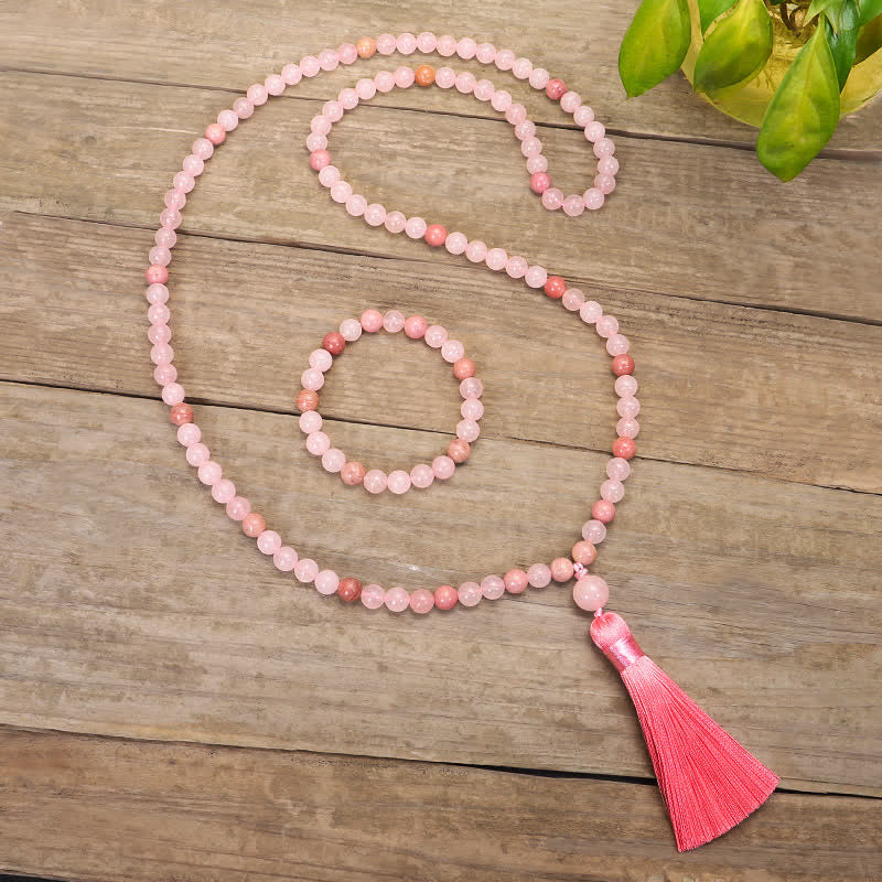 108 Mala-Perlen, rosa Kristall-Liebesquasten-Armband