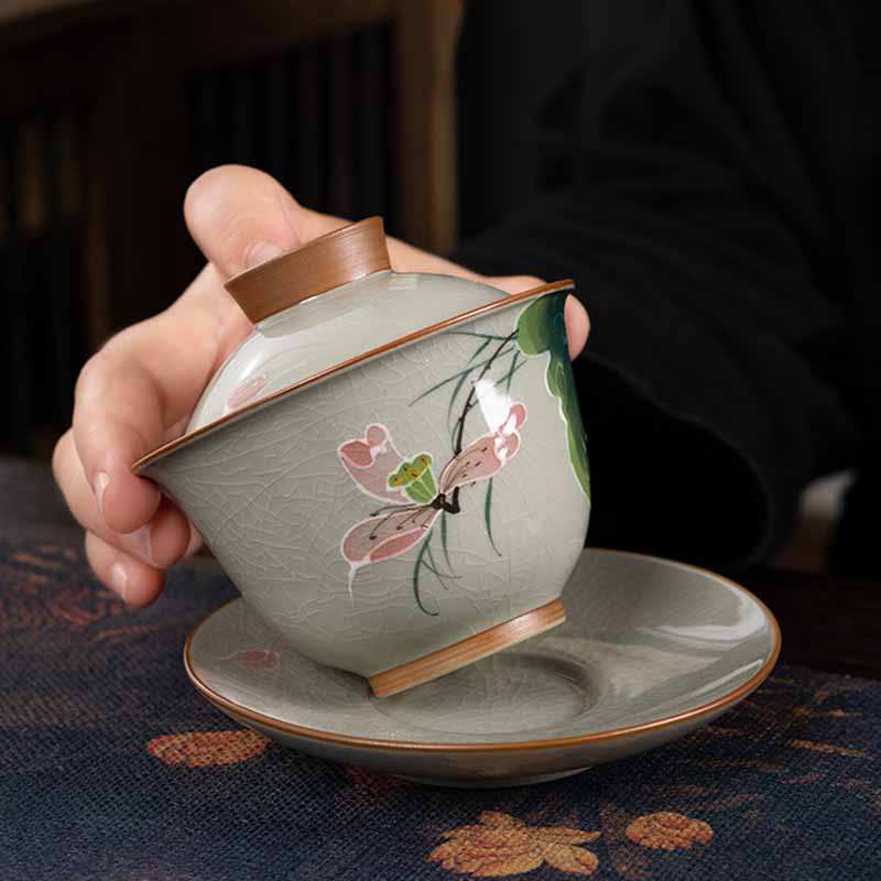 Buddha Stones Lotus Koi Fisch Pod Blatt Keramik Gaiwan Sancai Teetasse Kung Fu Teetasse und Untertasse mit Deckel 140 ml