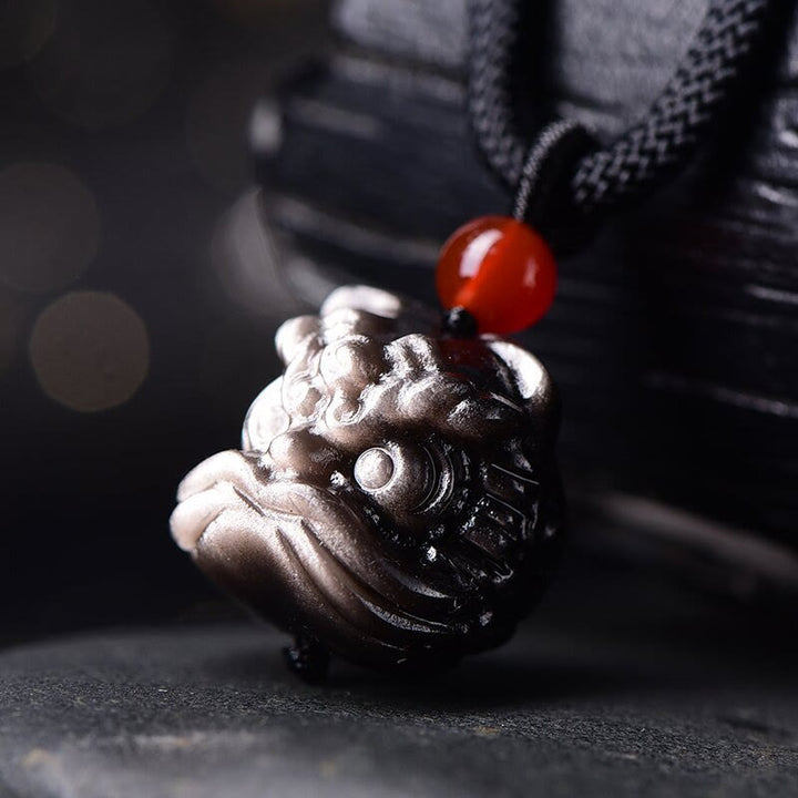 Buddha Stones Natürlicher Obsidian-Halskettenanhänger mit tanzendem Löwenschutz und silbernem Glanz