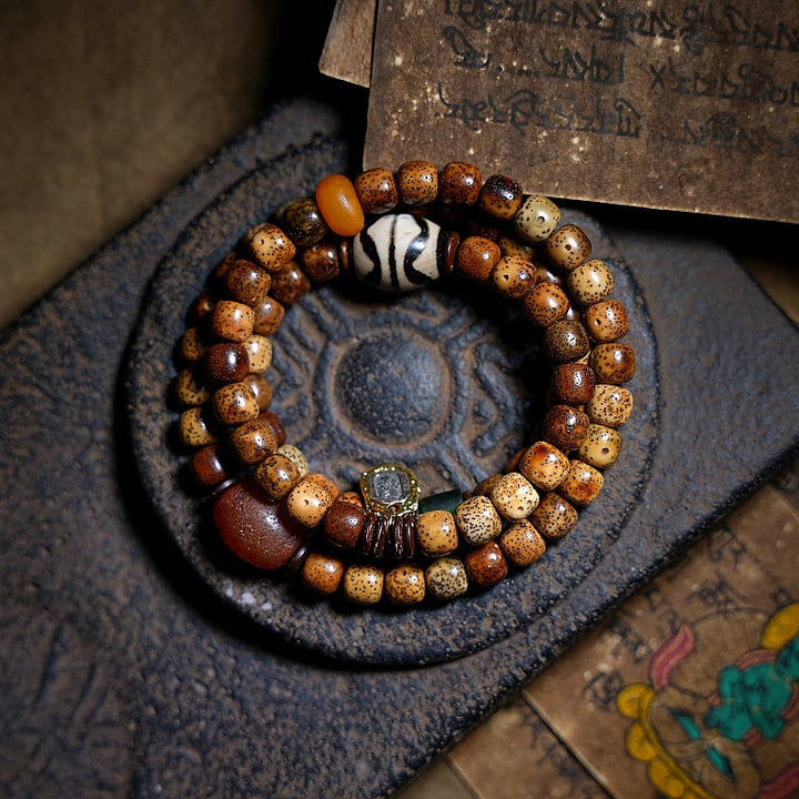 Buddha Stones Tibetisches Bodhi-Samen-Bernstein-Dzi-Perlen-Achat-Zakiram-Göttin des Reichtums-Perlen-Dreifach-Wickelarmband