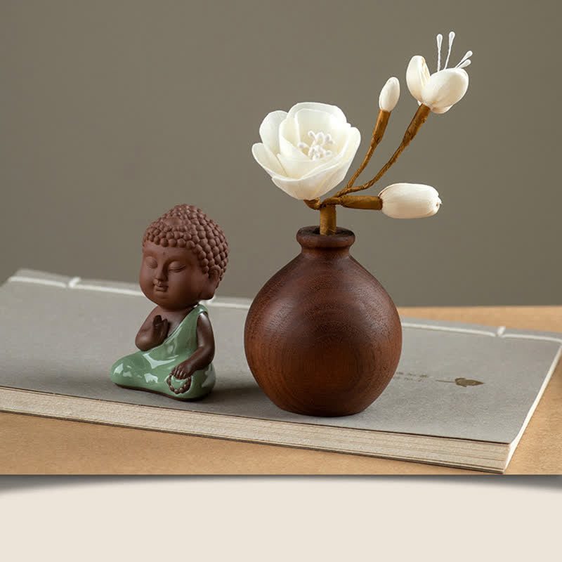 Buddha-Magnolien-Blumen-Reichtumsdekorationen aus schwarzem Pfirsichholz