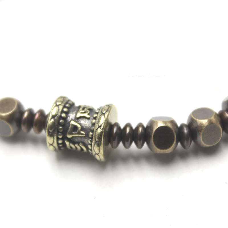 Buddha Stones Tibetisches Om Mani Padme Hum Amulett-Fokus-Armband aus geschnitztem Kupfer und Messing