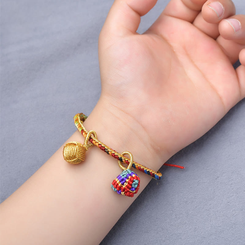 Buddha Stones, buntes Seil, Glück, handgefertigtes Zongzi-Charm-Armband mit goldener Kugel