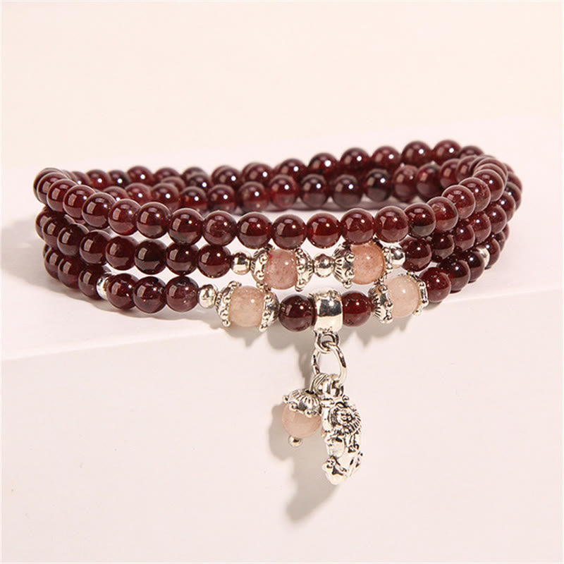 Buddha Stones, natürlicher Granat, Erdbeerquarz, grüne Bohnen, PiXiu-Schutz, dreifach gewickeltes Armband