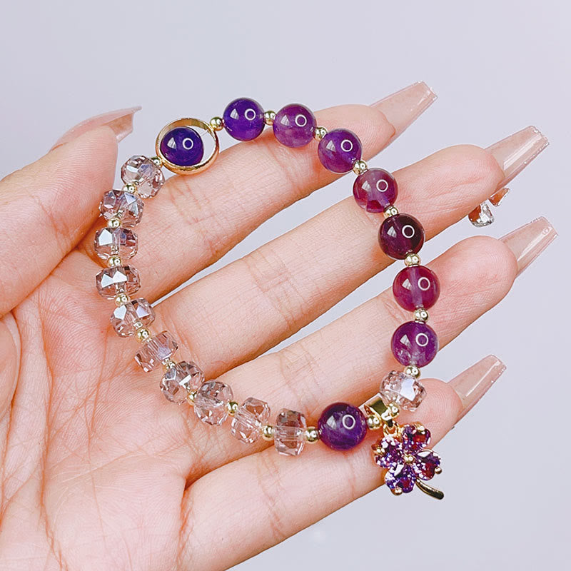 Buddha Stones Amethyst-Kristall, vierblättriges Kleeblatt, heilendes Charm-Armband