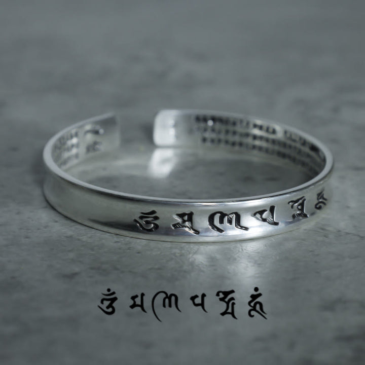 Armband aus Weiß Kupfer mit tibetischem Mantra und Buddha Stonesn