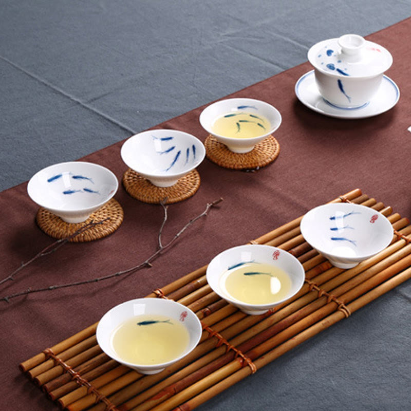 Buddha Stones Jingdezhen blaue und Weiß Porzellan-Koi-Fisch-Teetasse aus Keramik, Kung-Fu-Teetassen