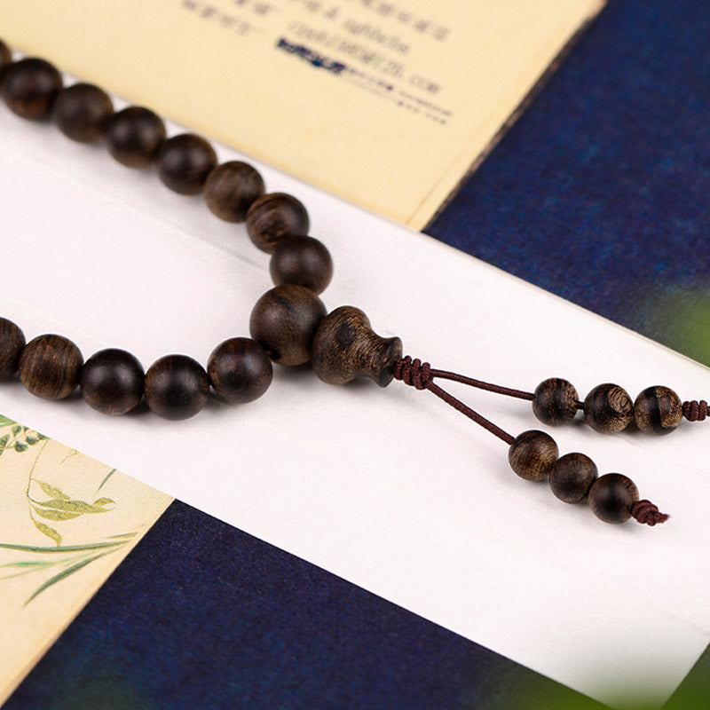Buddha Stones 108 Mala Perlen Indonesien Tarakan Seltenes Adlerholz Cyan Jade Armband zur Abwehr böser Geister