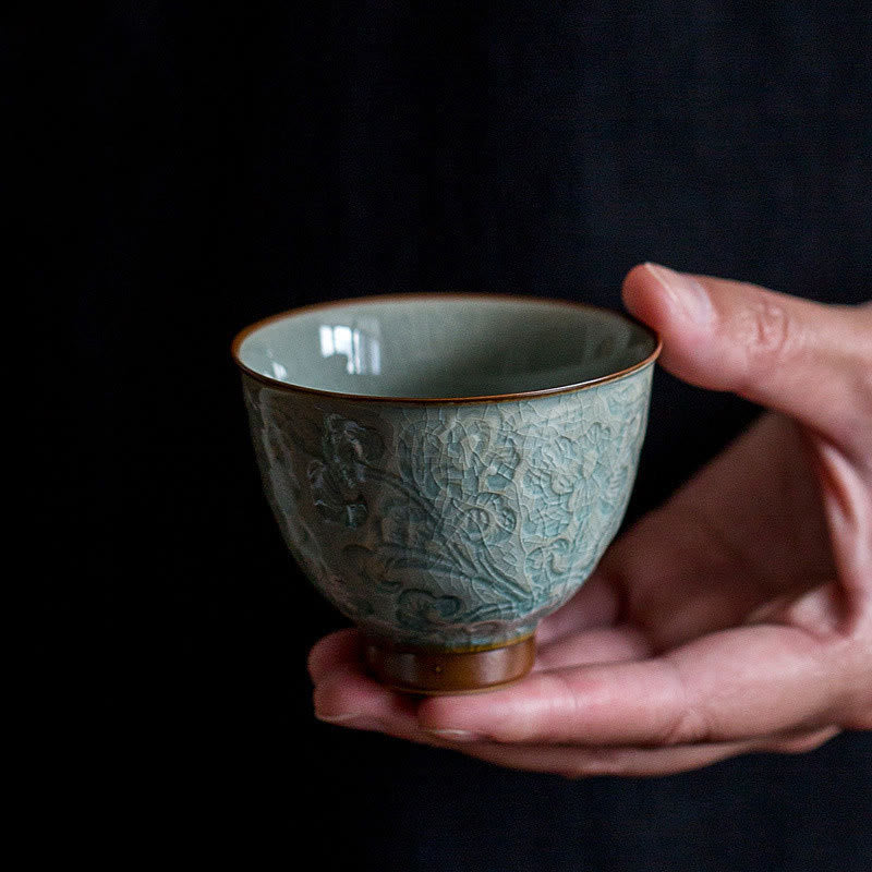 Buddha Stones Lotus geschnitzte Keramik-Teetasse Kung-Fu-Teetasse