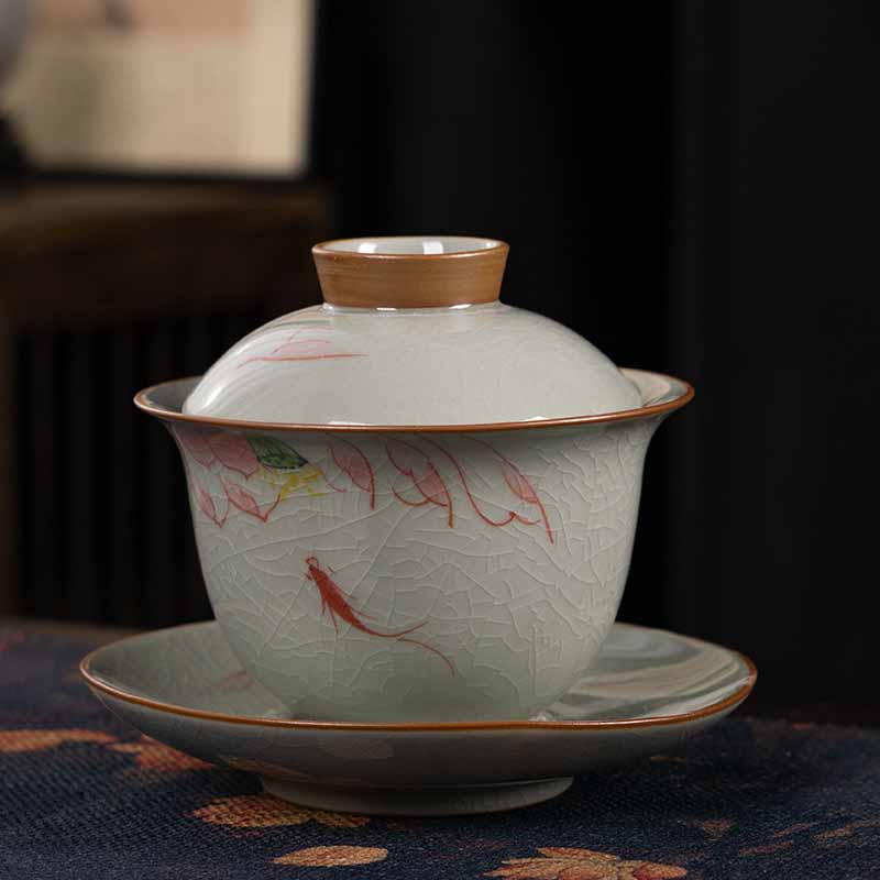 Buddha Stones Lotus Koi Fisch Pod Blatt Keramik Gaiwan Sancai Teetasse Kung Fu Teetasse und Untertasse mit Deckel 140 ml