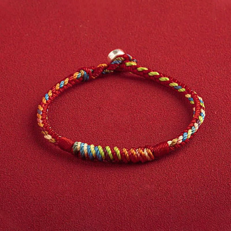 Mehrfarbiges Armband mit Buddha Stonesn „Mögest du im kommenden Jahr sicher und glücklich sein“.