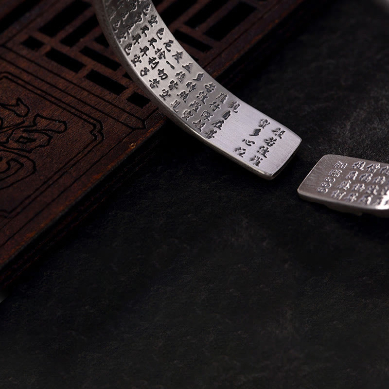 Buddha Stones 999 Sterling Silber Jahr des Drachen Chinesisches Sternzeichen Om Mani Padme Hum Herz Sutra geschnitzt Weisheit Armband Armreif