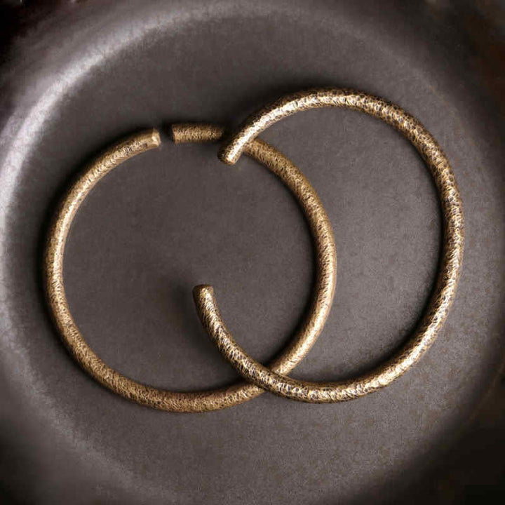 Verstellbares Manschettenarmband aus Kupfer mit Buddha Stonesn, rustikales Design