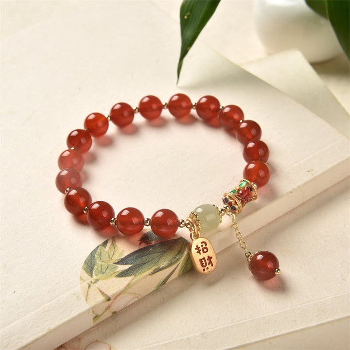 Natürliches rotes Achat-Jade-Charme-Armband mit Glückssegen-Zuversicht