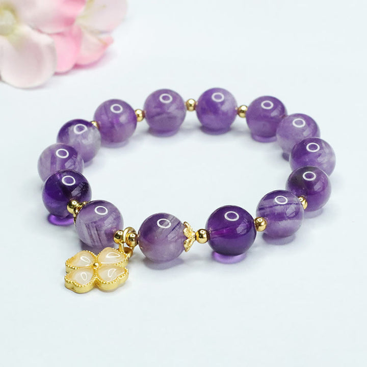 Buddha Stones Natürlicher Amethyst-Kristall, innerer Frieden, vierblättriges Kleeblatt-Charm-Armband