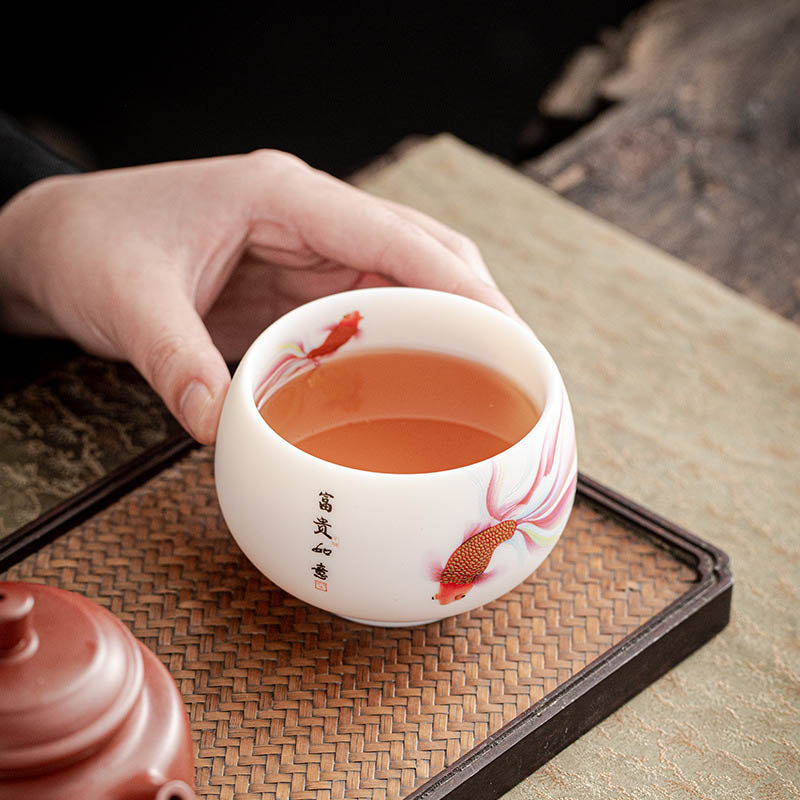 Buddha Stones Koi Fisch Weiß Porzellan-Keramik-Teetasse Kung-Fu-Teetasse