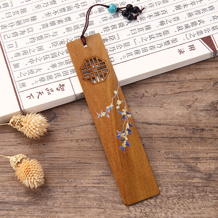 Buddha Stones 4 Stück Vier Jahreszeiten Pflaumenorchidee Bambus Chrysantheme Pekingoper Maske Holz Lesezeichen mit Geschenkbox