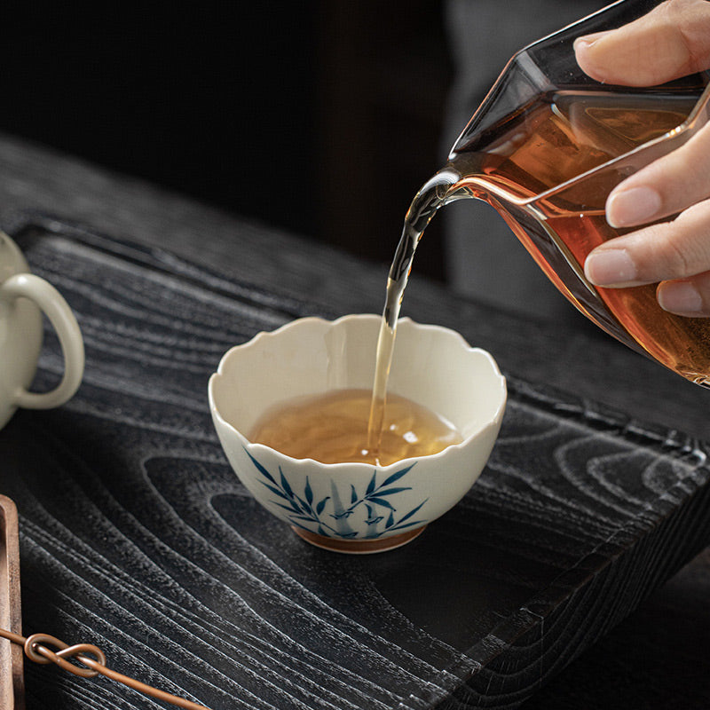 Buddha Stones Kleine blaue Bambusblätter Keramik Teetasse Kung Fu Teetasse Schüssel